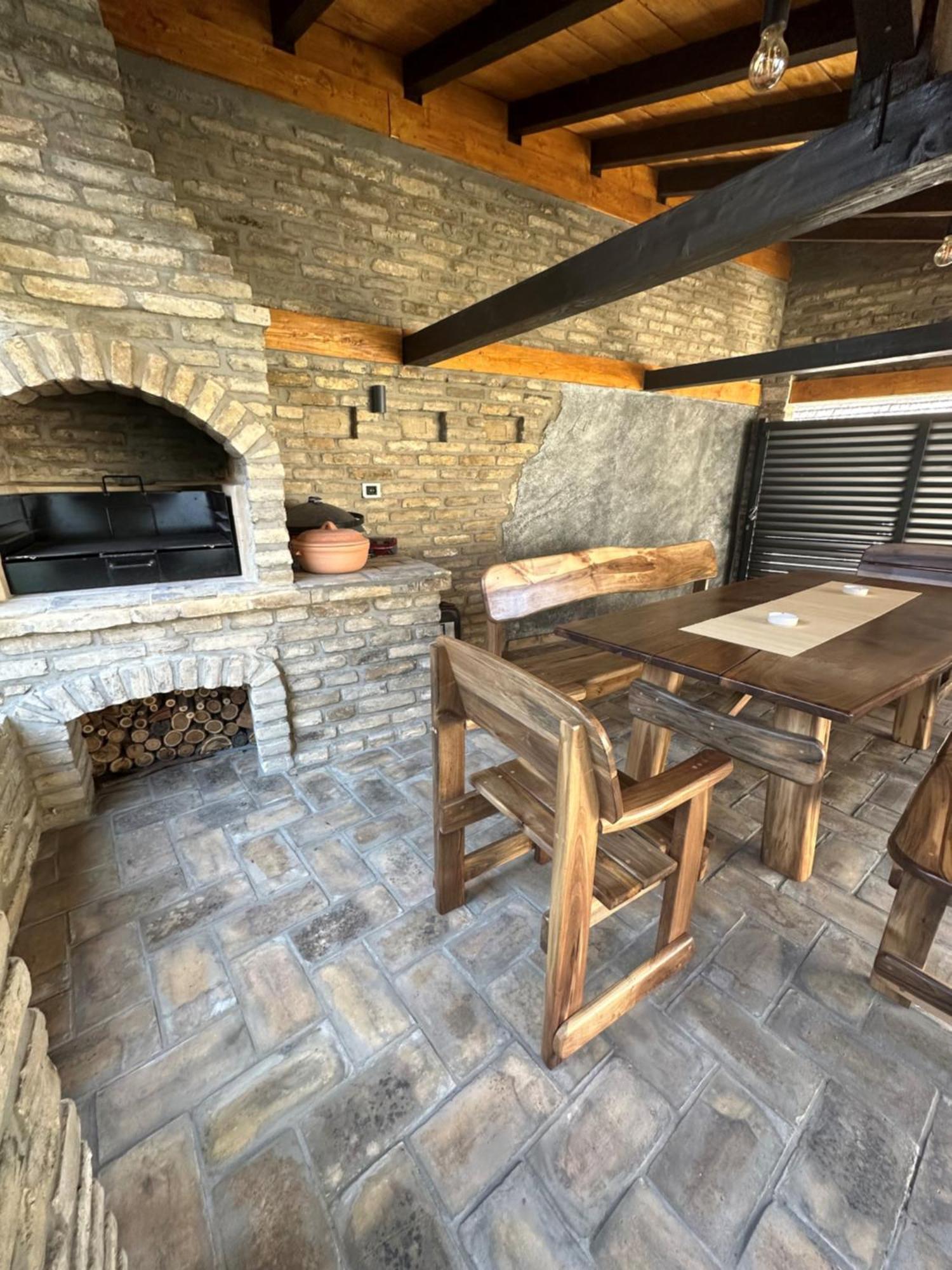 Sobe Tanja Apartment Subotica Bagian luar foto